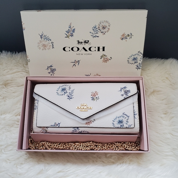 Coach Handbags - Coach Envelope Wallet with Removable Chain